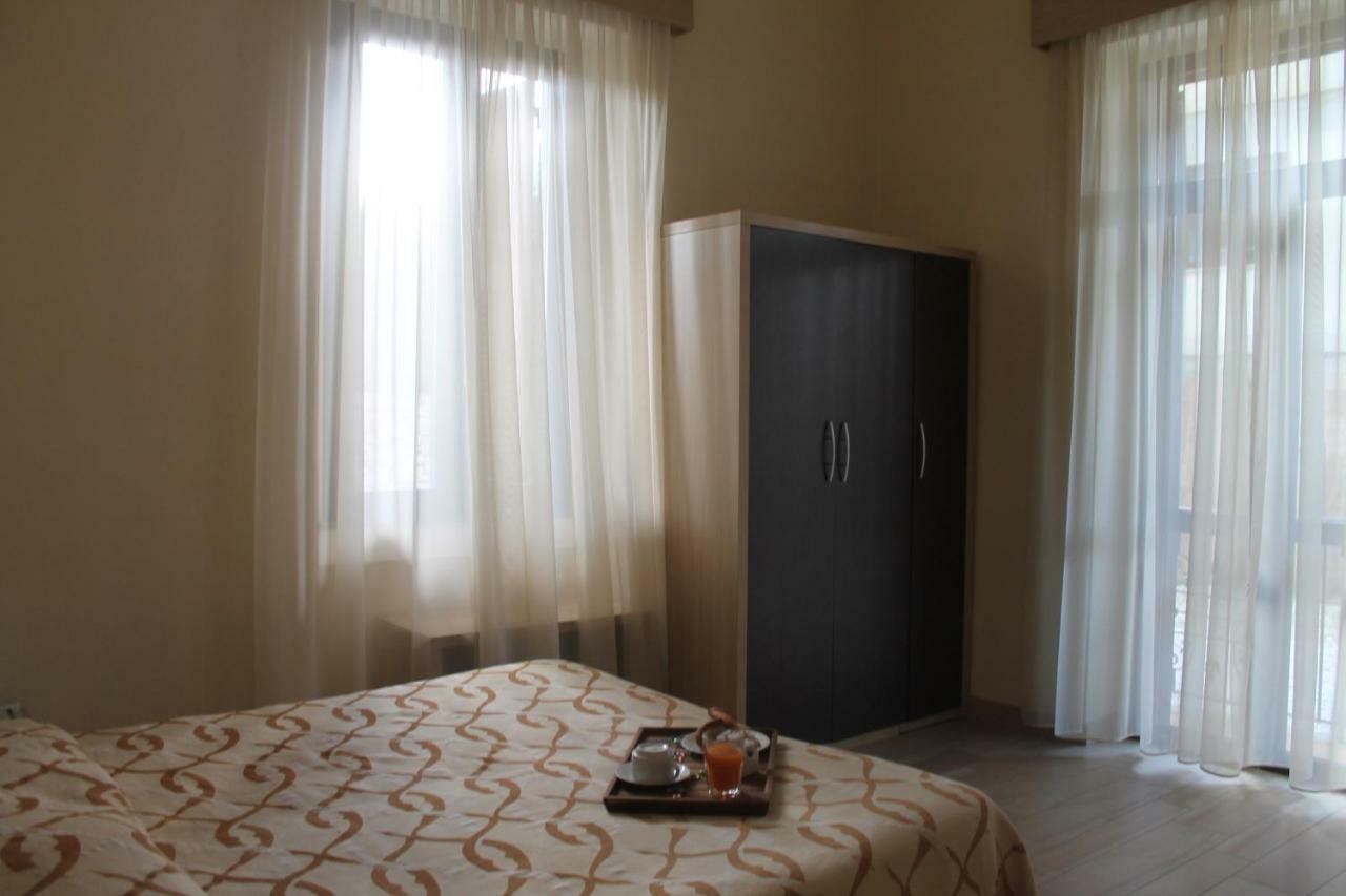Hotel Virginia Marina di Massa Buitenkant foto